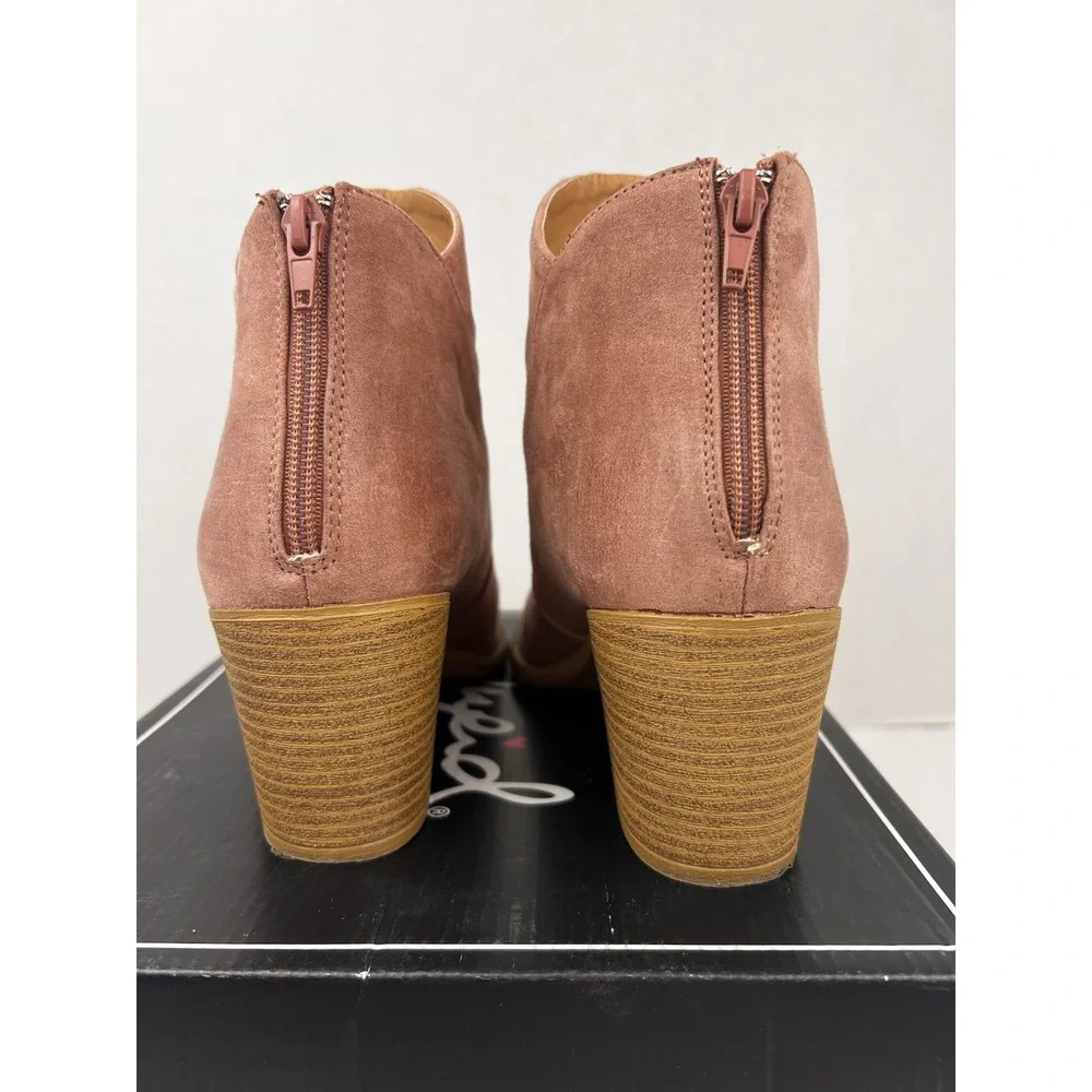 Qupid Tobin-13 Ankle Booties Block Heel Mauve Pink Suede Back Zip Size 10M